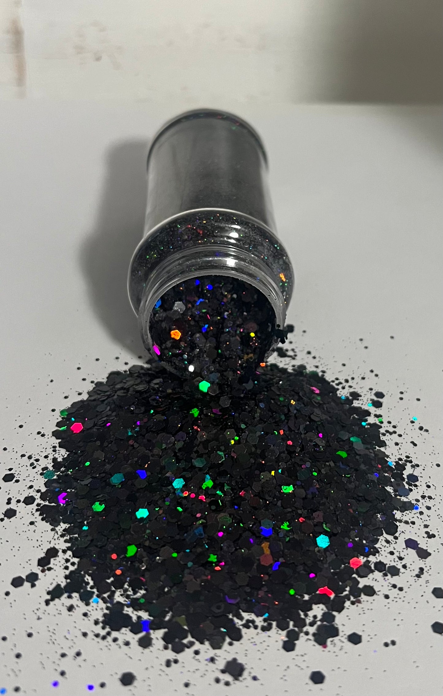 Black holographic glitter